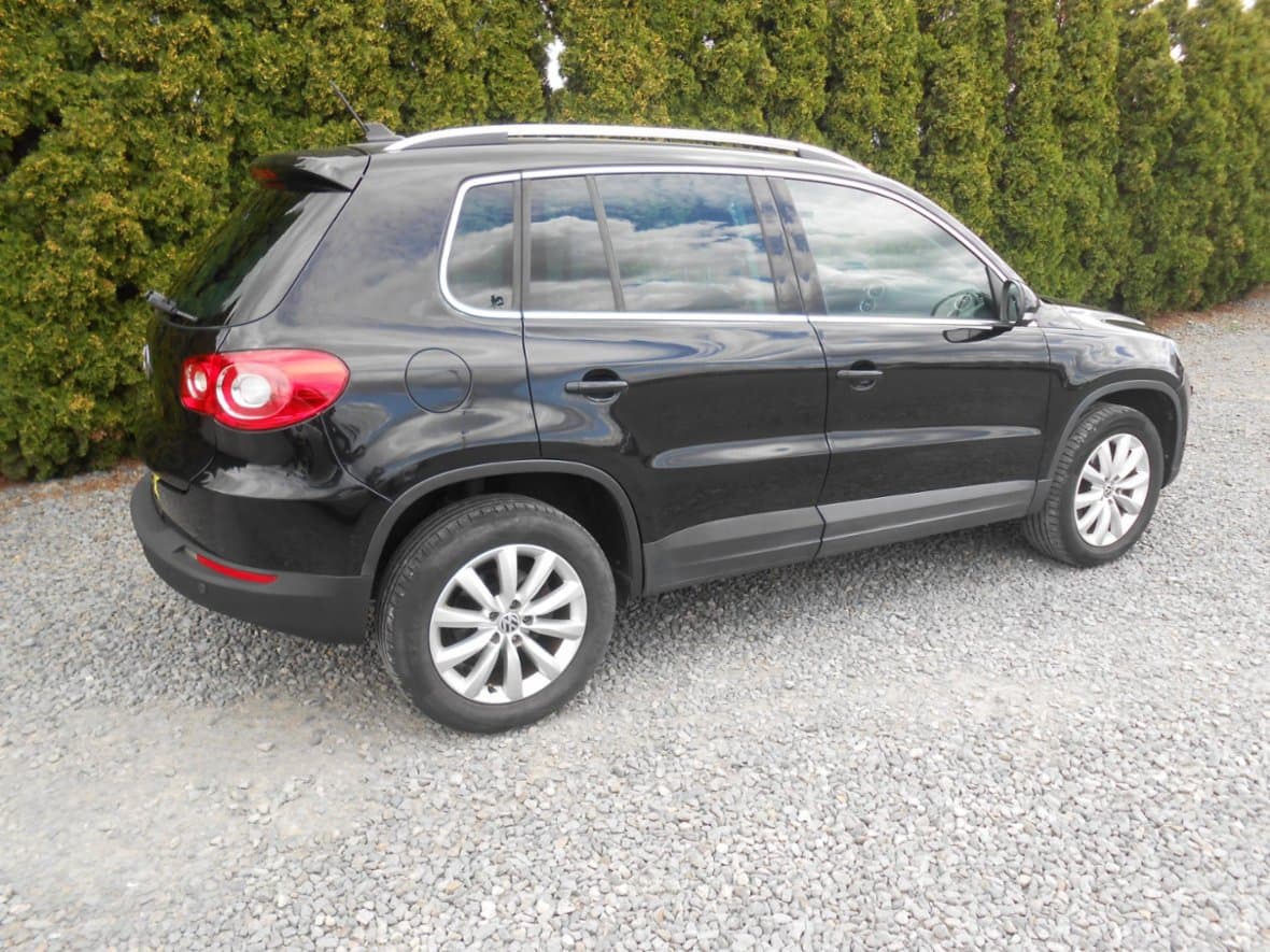 2010 Volkswagen TIGUAN - 5