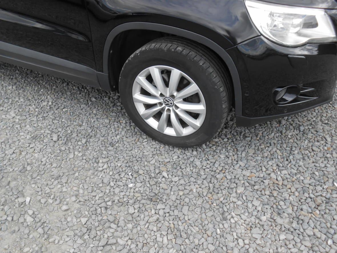 2010 Volkswagen TIGUAN - 11