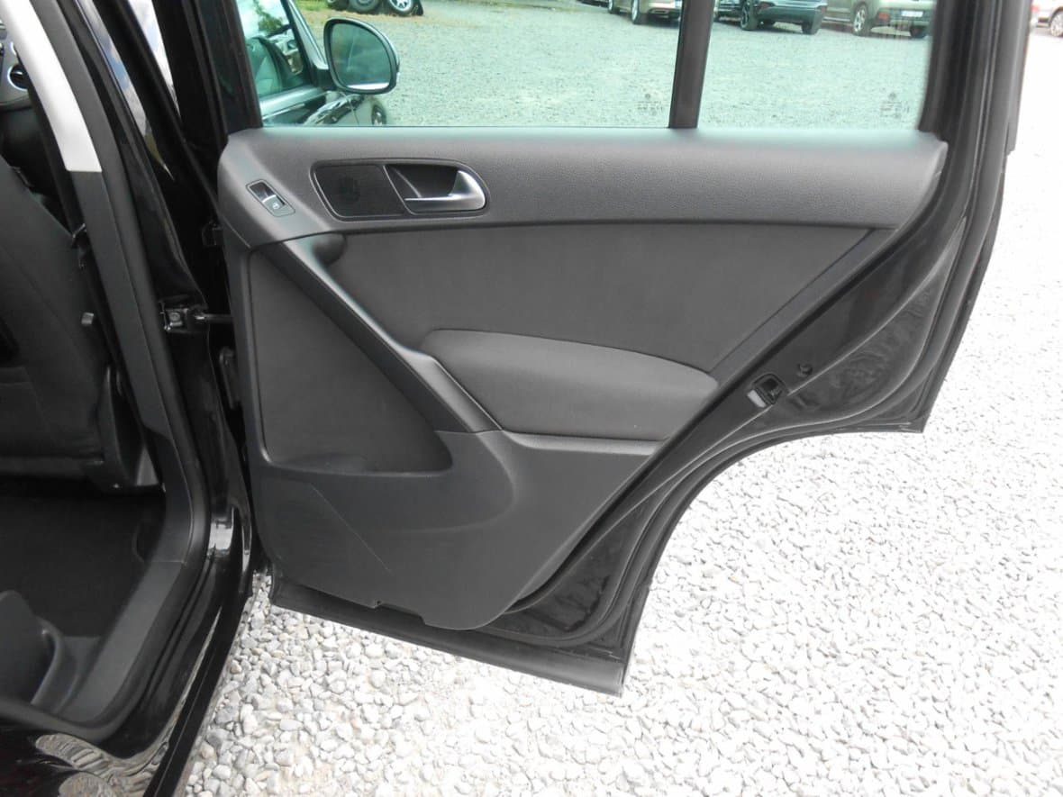 2010 Volkswagen TIGUAN - 18