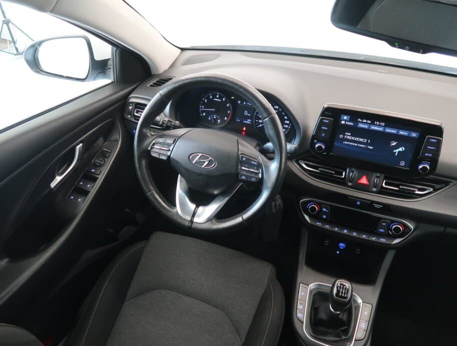 2022 Hyundai i30 - 9