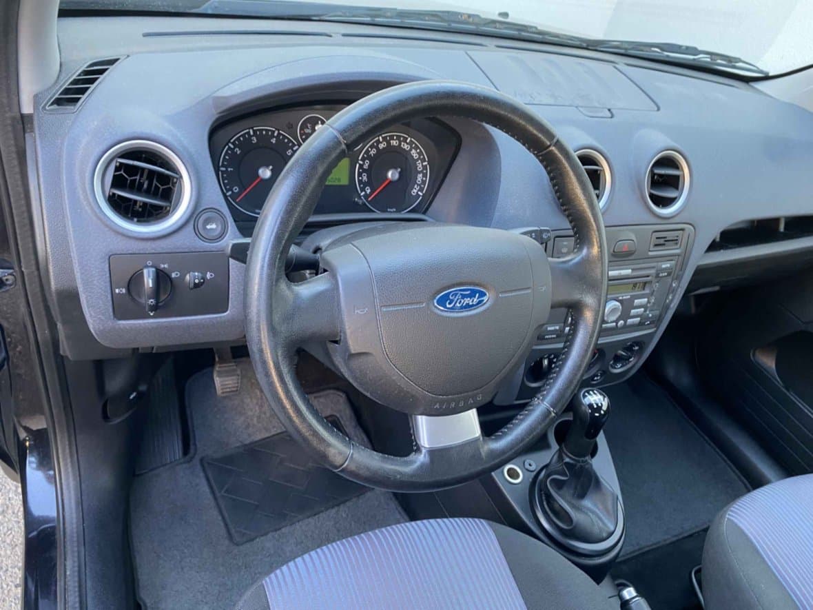2009 Ford FUSION - 12