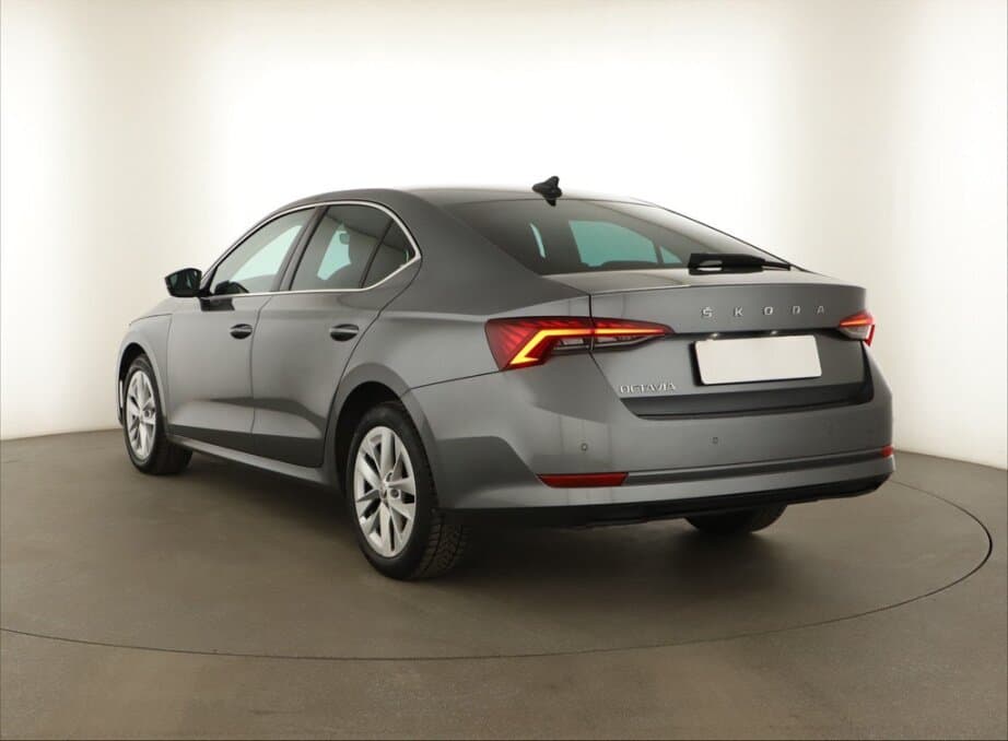 2022 Škoda OCTAVIA - 5