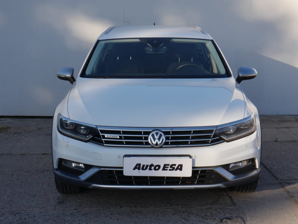 2016 Volkswagen PASSAT - 2