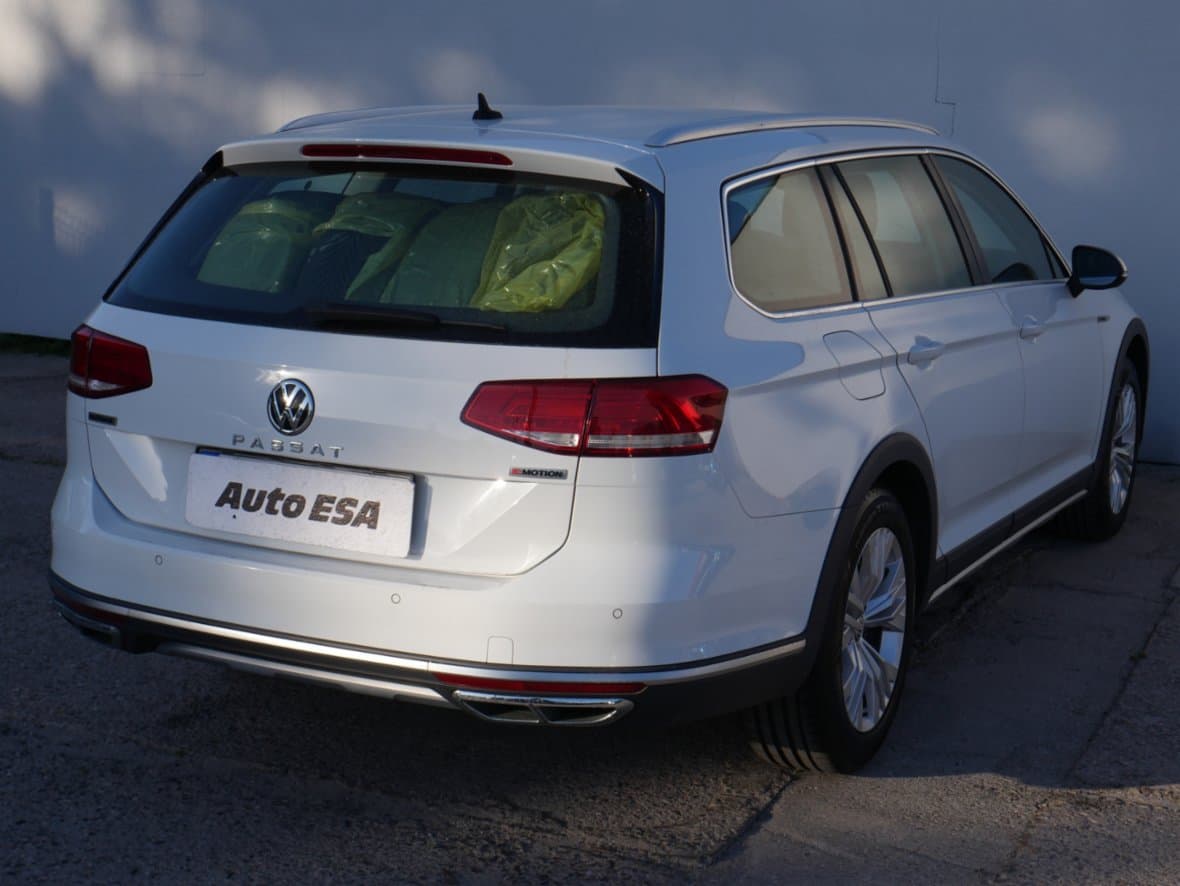 2016 Volkswagen PASSAT - 6