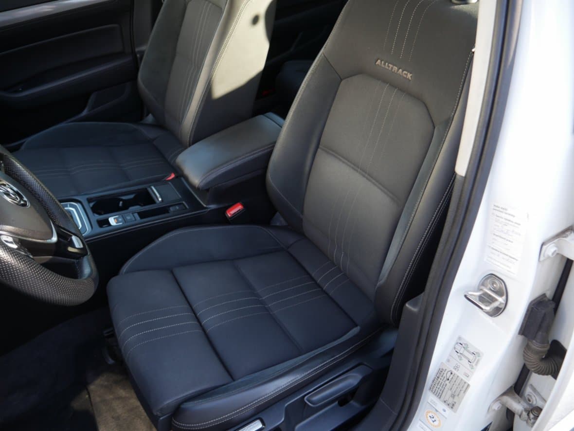 2016 Volkswagen PASSAT - 9