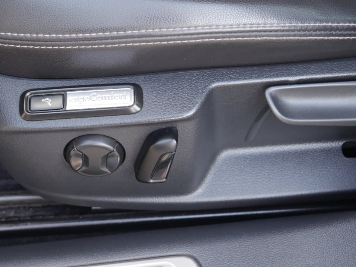 2016 Volkswagen PASSAT - 17