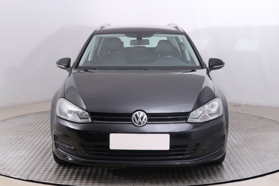 2015 Volkswagen Golf - 2