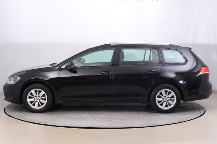 2015 Volkswagen Golf - 4
