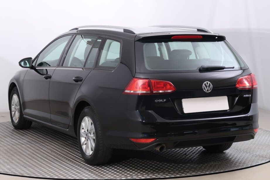 2015 Volkswagen Golf - 5