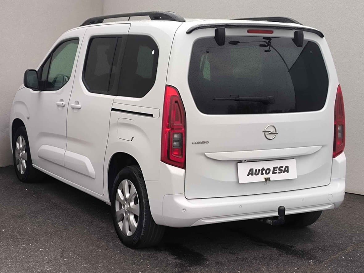 2022 Opel COMBO - 6