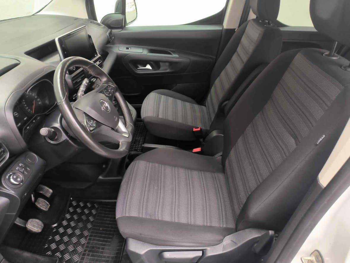 2022 Opel COMBO - 9