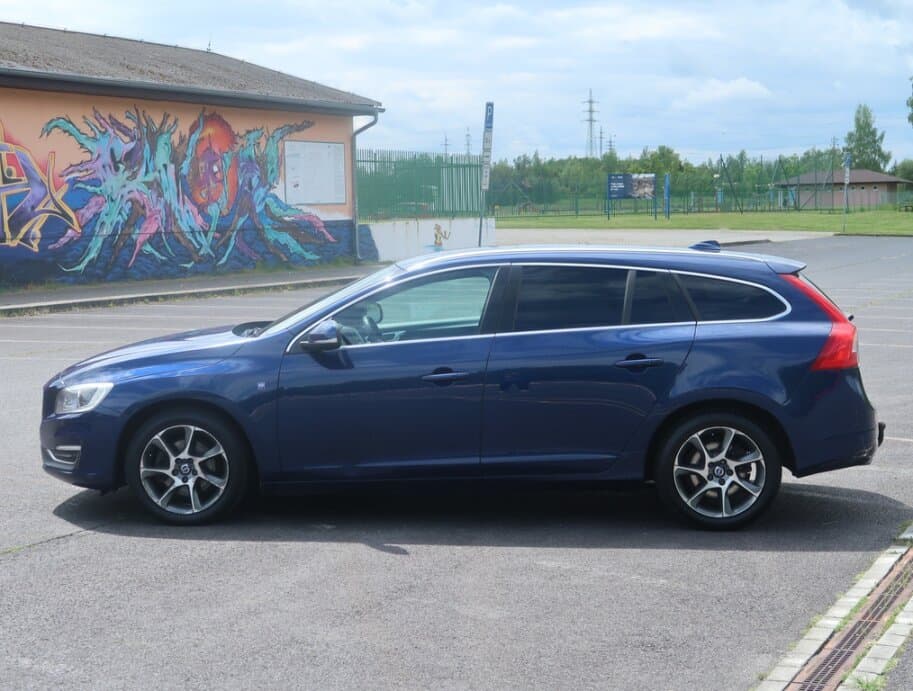 2015 Volvo V60 - 4