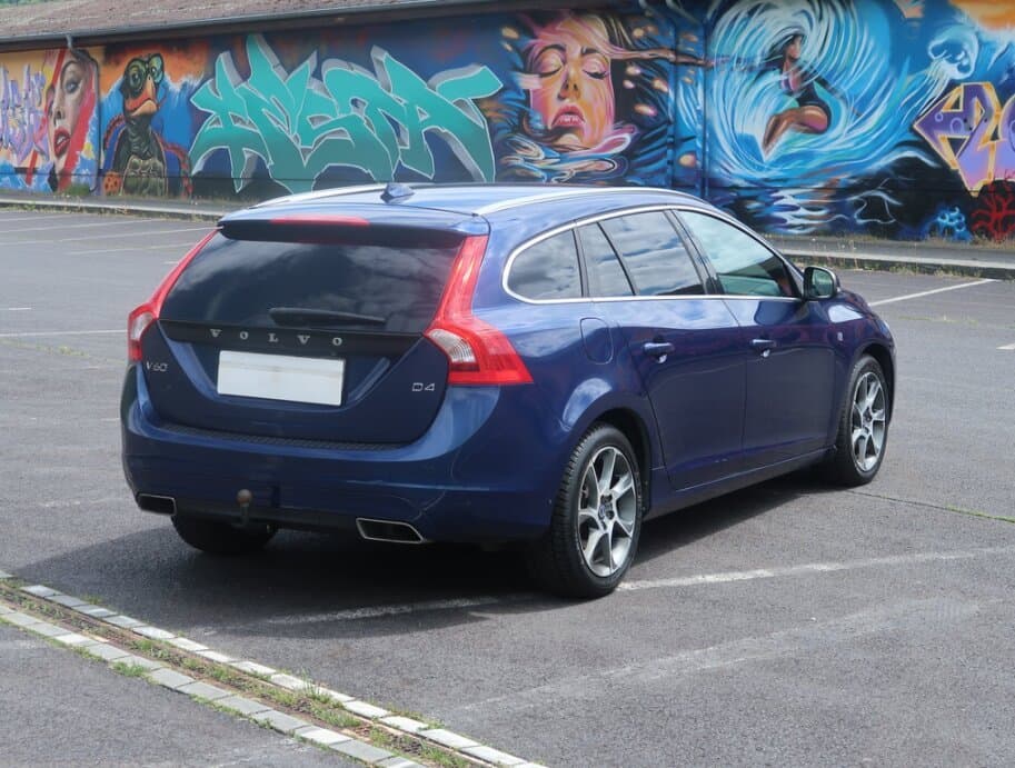 2015 Volvo V60 - 7