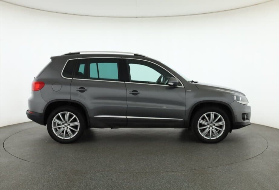 2014 Volkswagen TIGUAN - 8