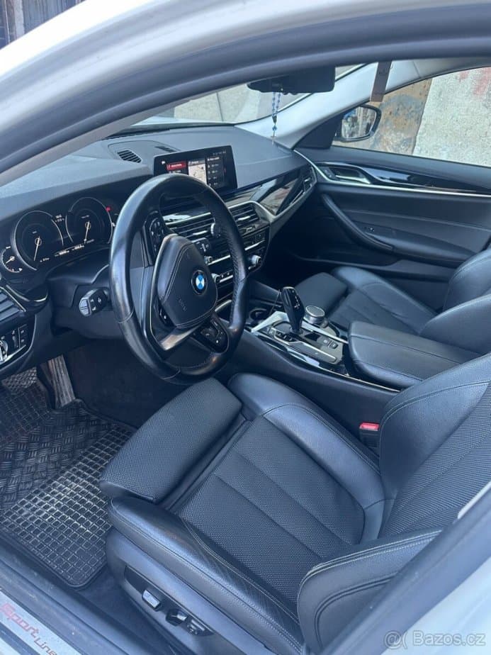 2017 BMW 5-SERIES - 7