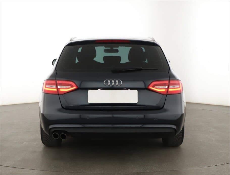 2012 Audi A4 - 6