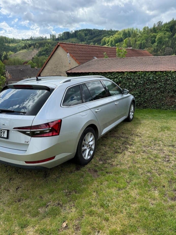 2020 Škoda SUPERB - 9