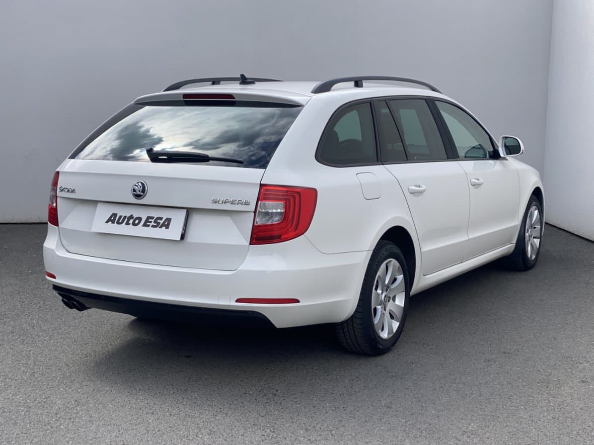 2015 Škoda SUPERB - 4