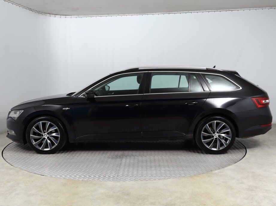 2016 Škoda SUPERB - 4