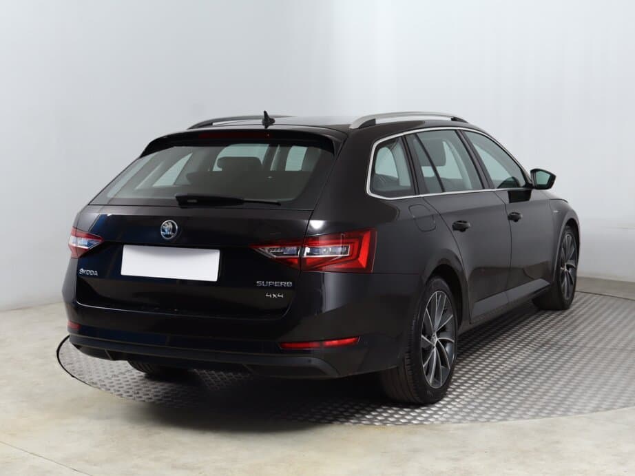 2016 Škoda SUPERB - 7
