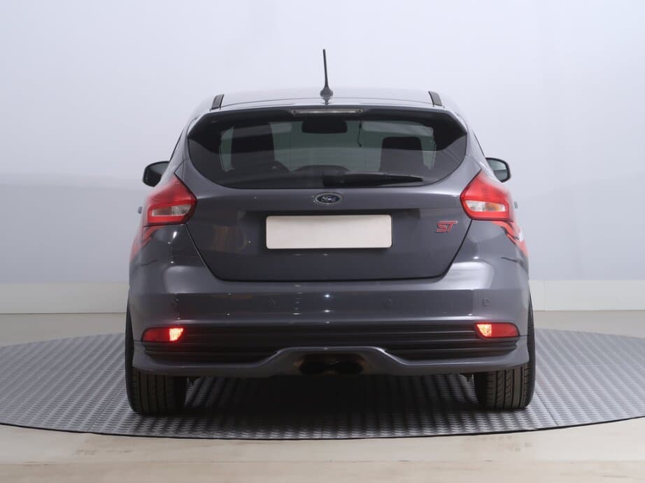 2018 Ford FOCUS - 6