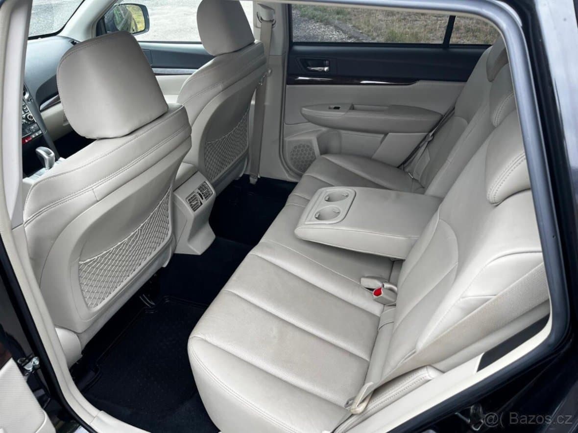 2013 Subaru OUTBACK - 8