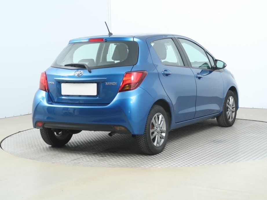 2015 Toyota YARIS - 7