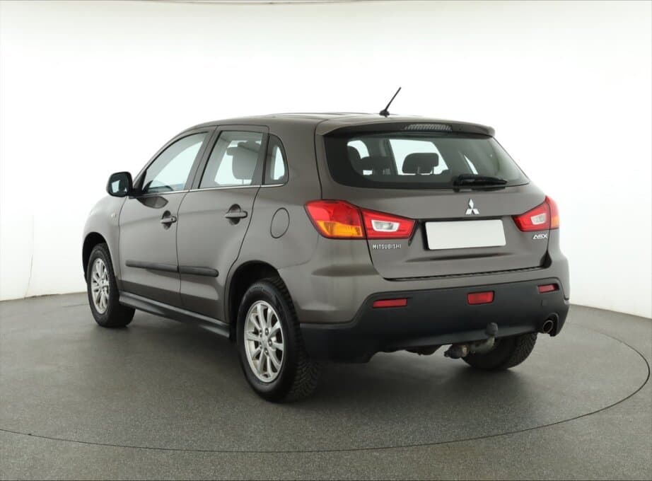 2011 Mitsubishi ASX - 13