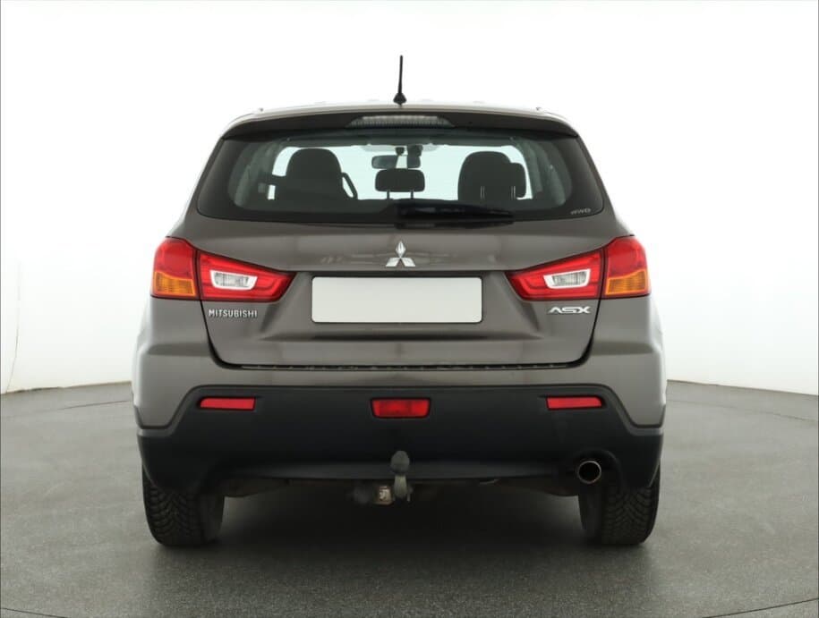 2011 Mitsubishi ASX - 16