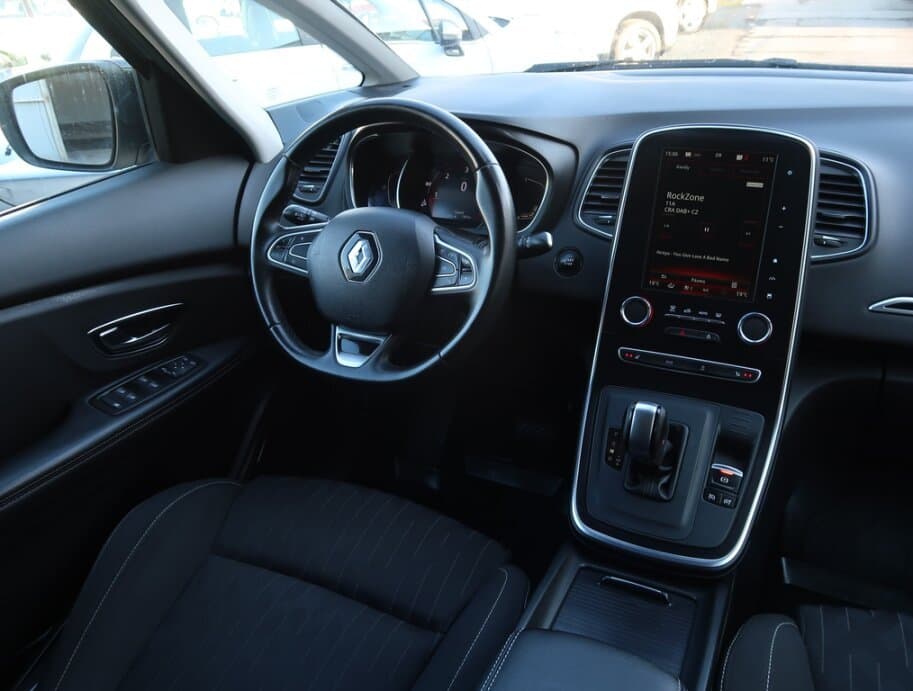 2019 Renault SCENIC - 9