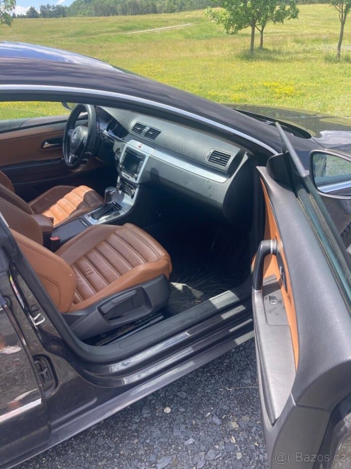 2010 Volkswagen PASSAT CC - 8