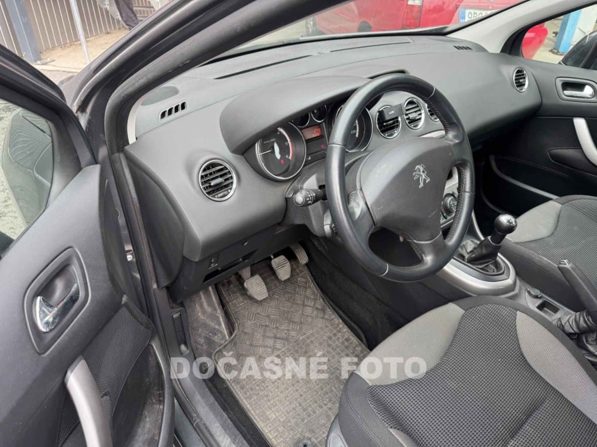 2013 Peugeot 308 - 3