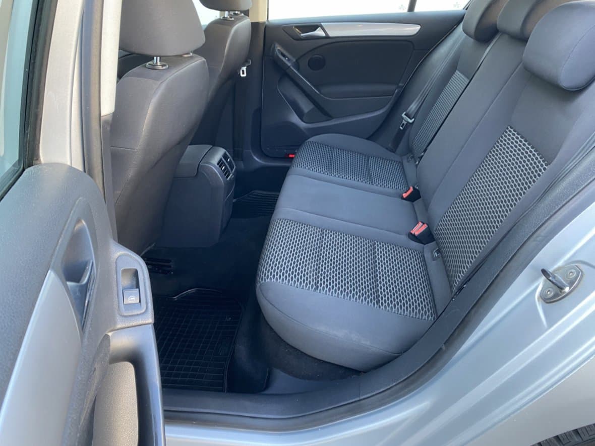 2011 Volkswagen GOLF - 10