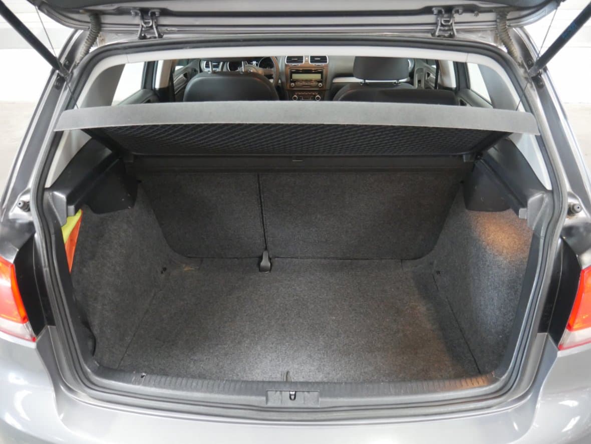 2010 Volkswagen GOLF - 13