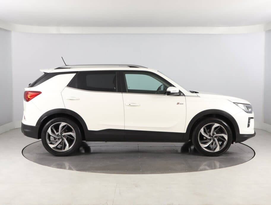 2023 SsangYong KORANDO - 8