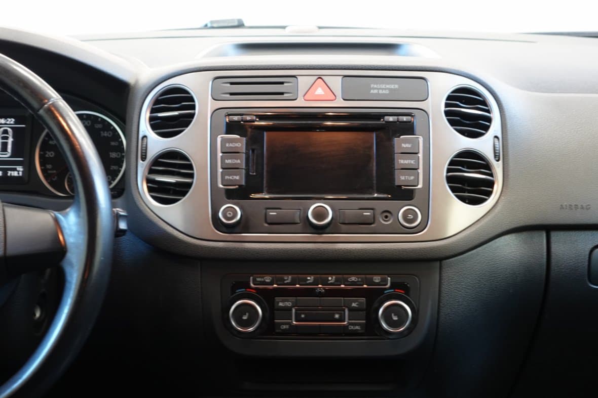 2010 Volkswagen TIGUAN - 14