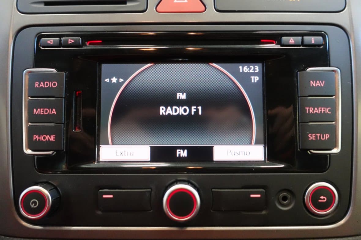 2010 Volkswagen TIGUAN - 15
