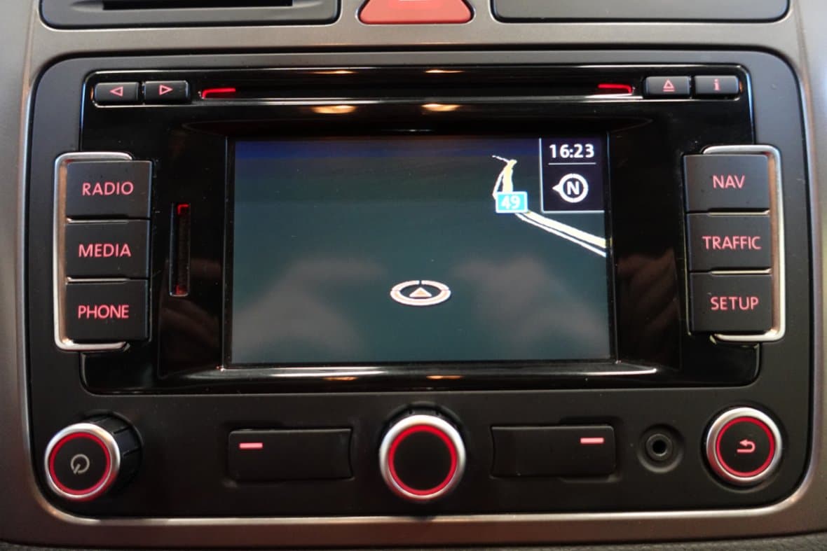 2010 Volkswagen TIGUAN - 16