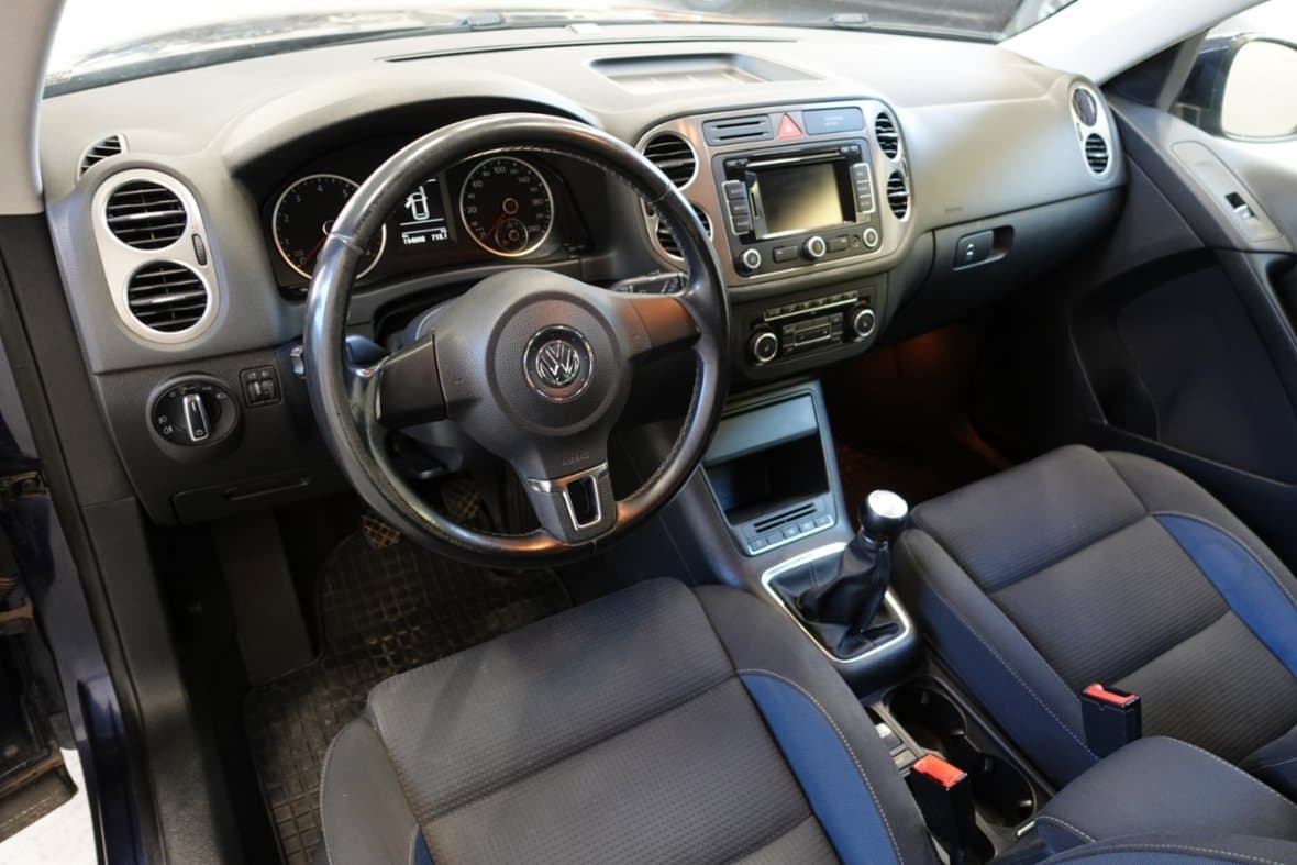 2010 Volkswagen TIGUAN - 19