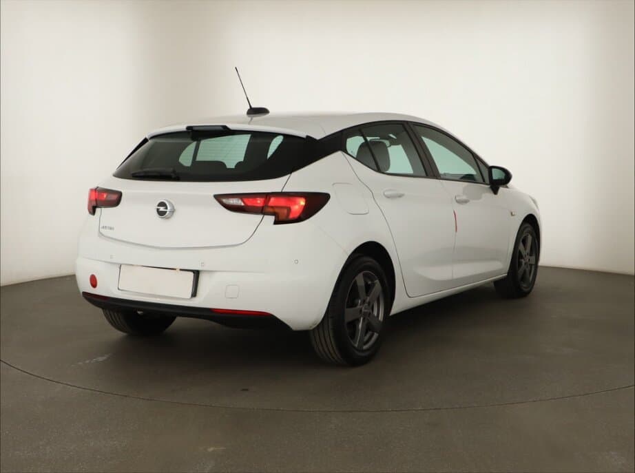 2017 Opel ASTRA - 7