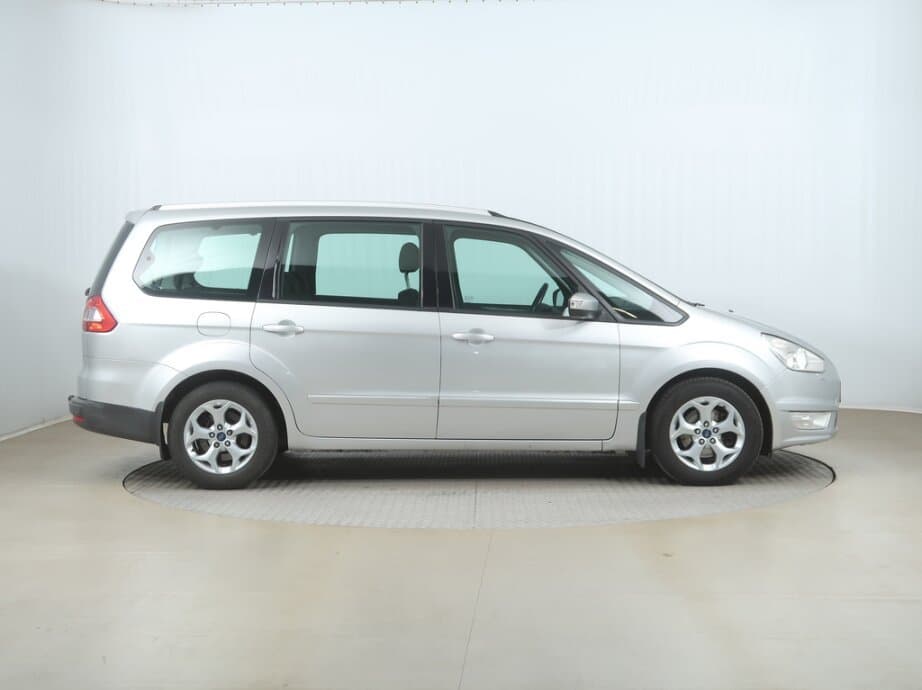 2012 Ford GALAXY - 8