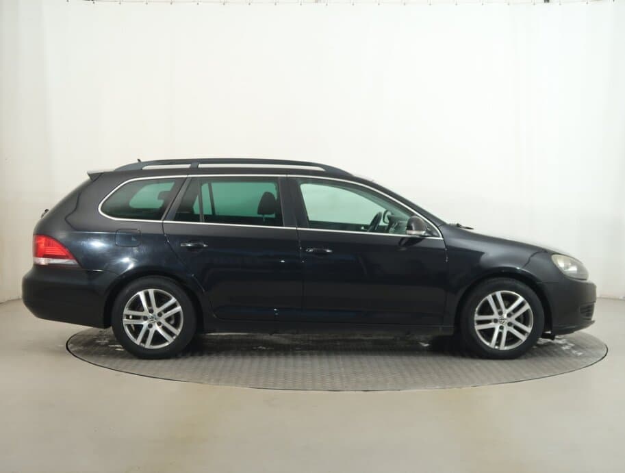 2009 Volkswagen GOLF - 8