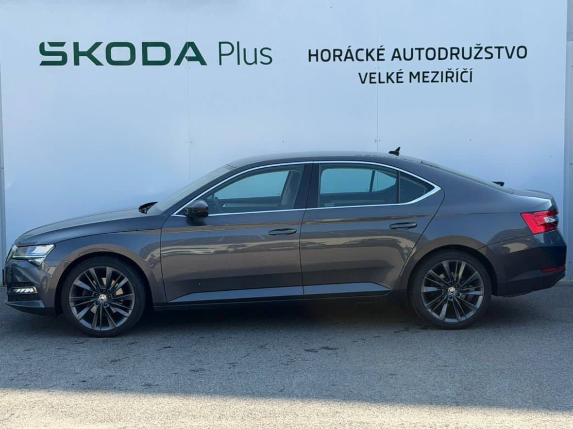 2021 Škoda SUPERB - 3