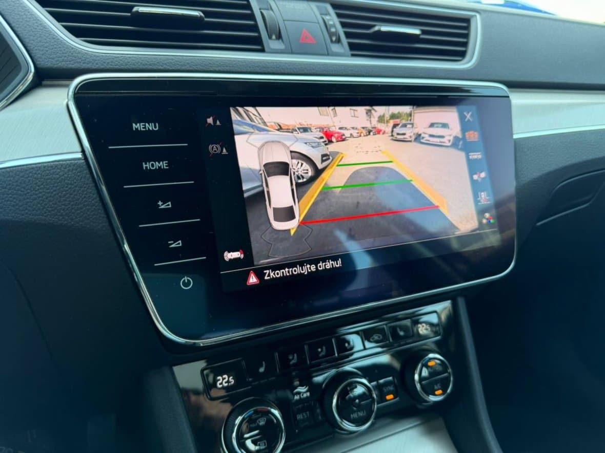 2021 Škoda SUPERB - 18