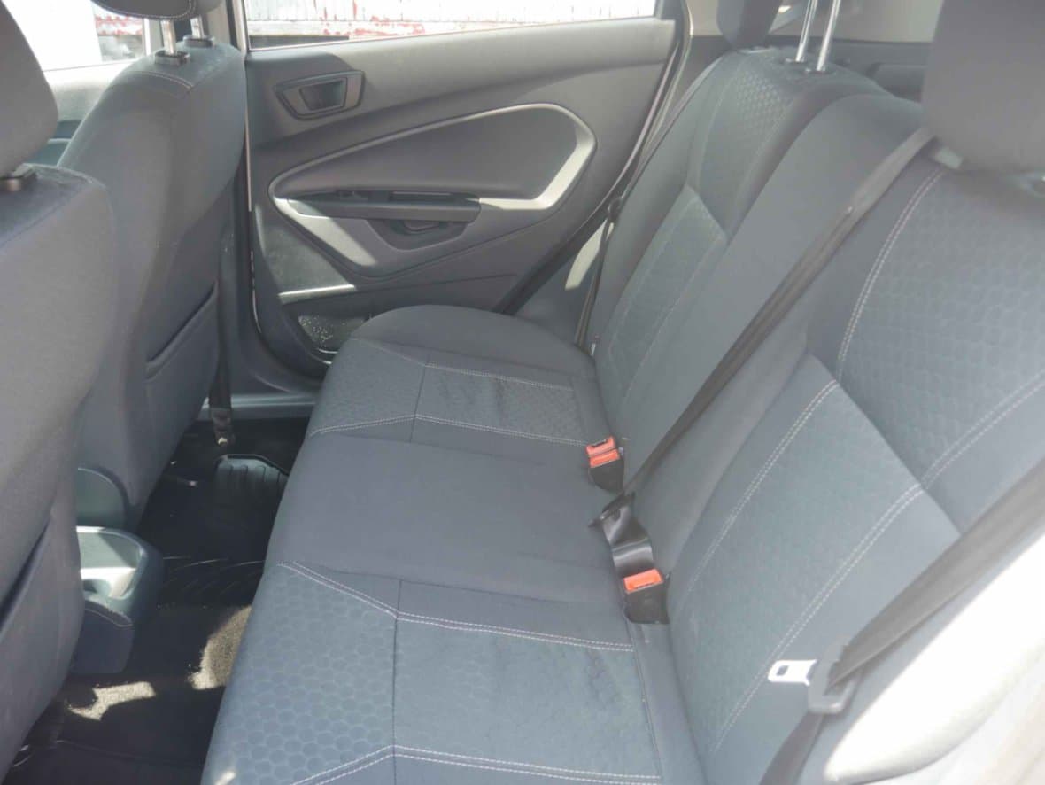 2009 Ford FIESTA - 10