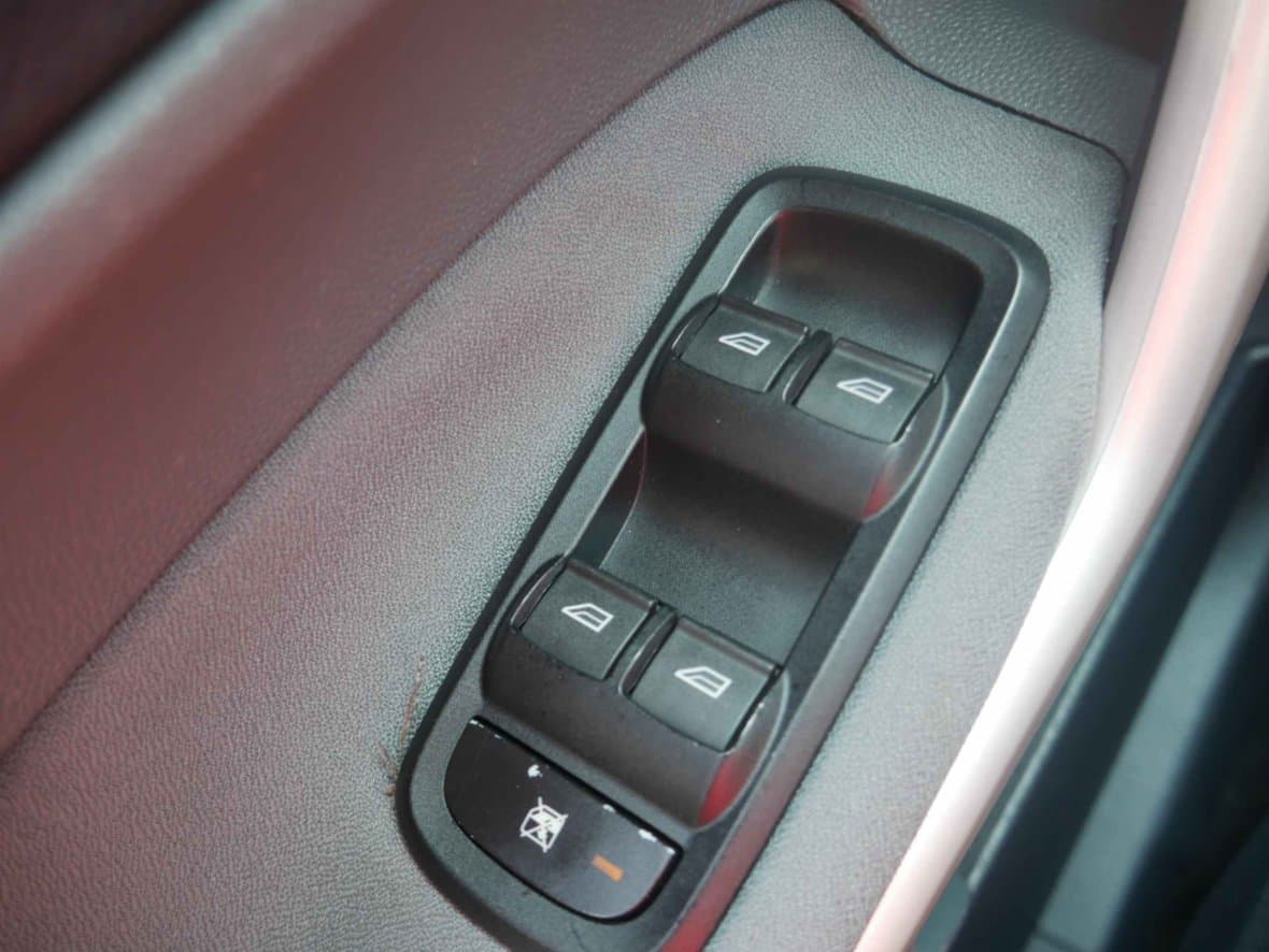 2009 Ford FIESTA - 12