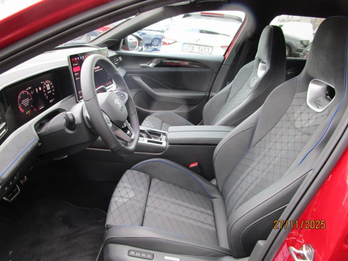 2025 Volkswagen Passat - 6