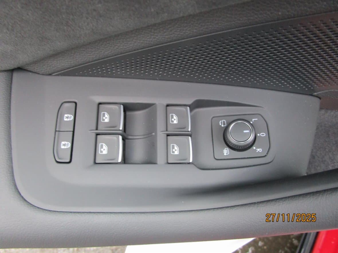 2025 Volkswagen Passat - 8