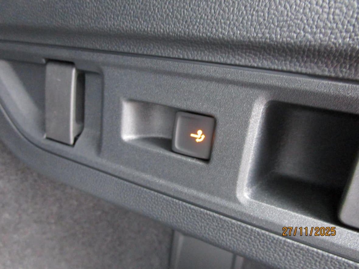 2025 Volkswagen Passat - 20