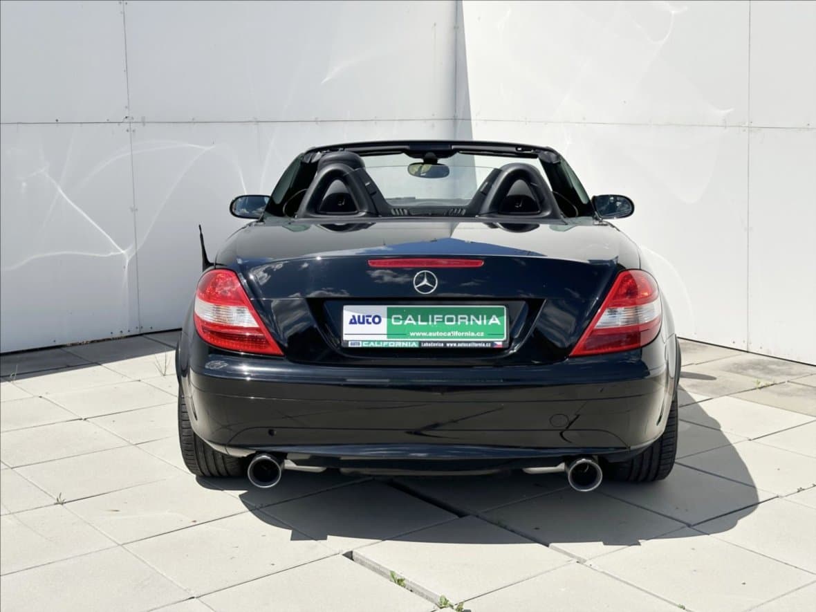 2005 Mercedes-Benz SLK - 8